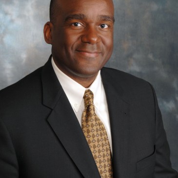 Kevin Reeves Headshot